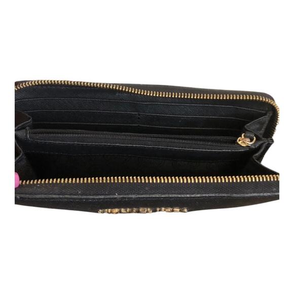 Michael Kors Classic Chic Black Saffiano Leather Zip Wallet Gold Hardware - Picture 9 of 15